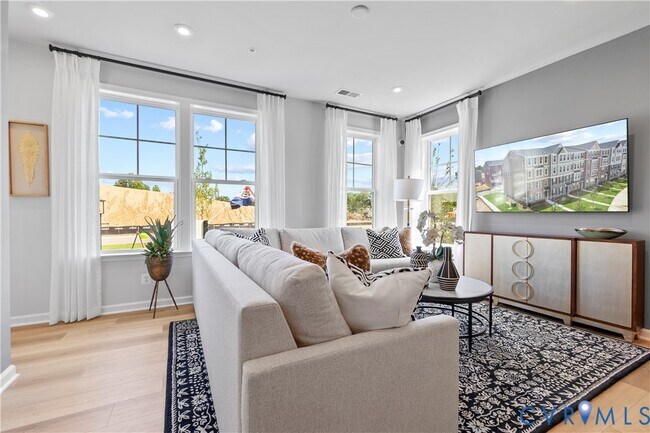 Building Photo - 9221 Magellan Pkwy