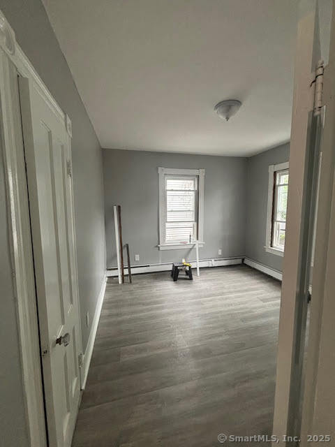 Building Photo - 118 E Farm St