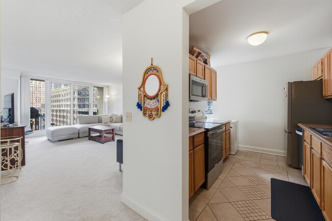 Building Photo - 200 N Dearborn St