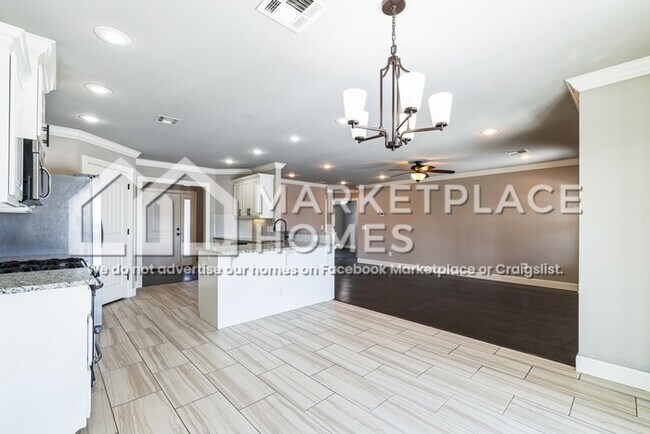 Building Photo - 550 Timber Ridge St