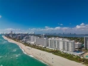 Building Photo - 5601 Collins Ave