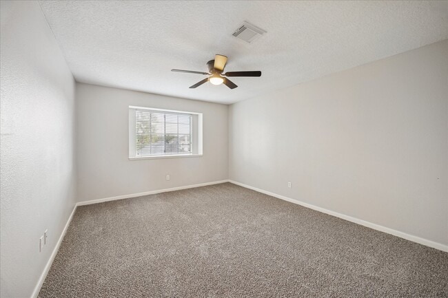 Building Photo - 25126 Barmby Dr