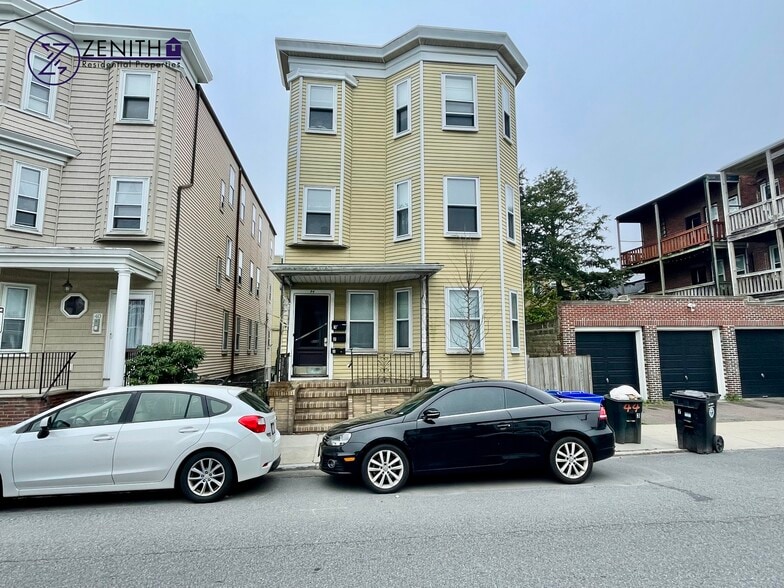Building Photo - 44 Ashley St