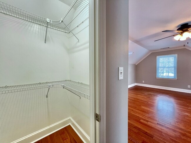 Building Photo - SPACIOUS INSIDE AND OUT!