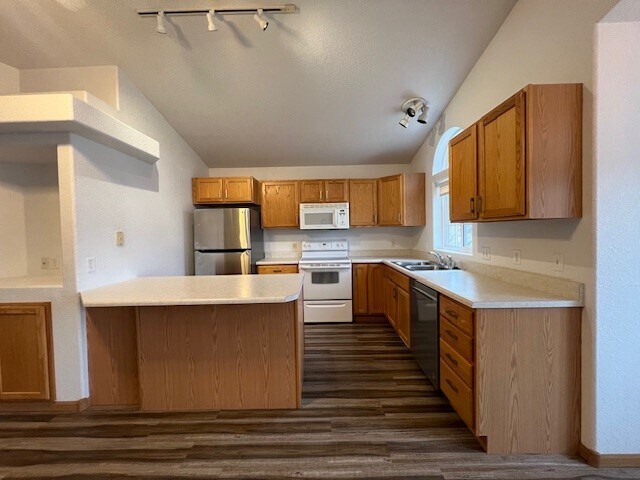 Building Photo - 3436 Kyle St