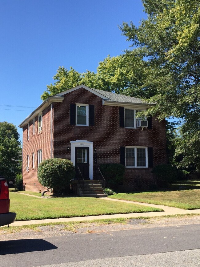 Building Photo - 5303 W Franklin St