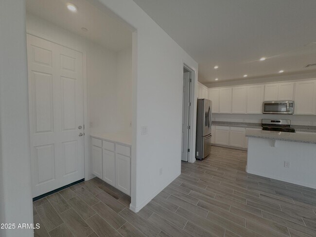Building Photo - 13370 W Eagle Feather Rd