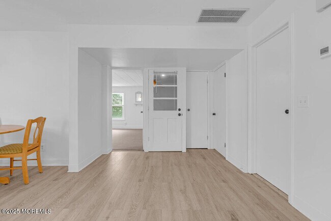 Building Photo - 202 9th Ave