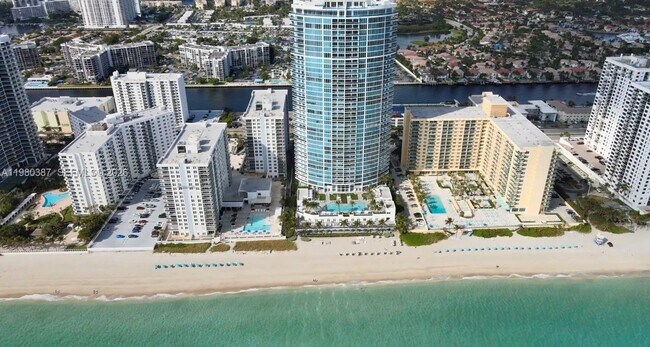 Building Photo - 2501 S Ocean Dr