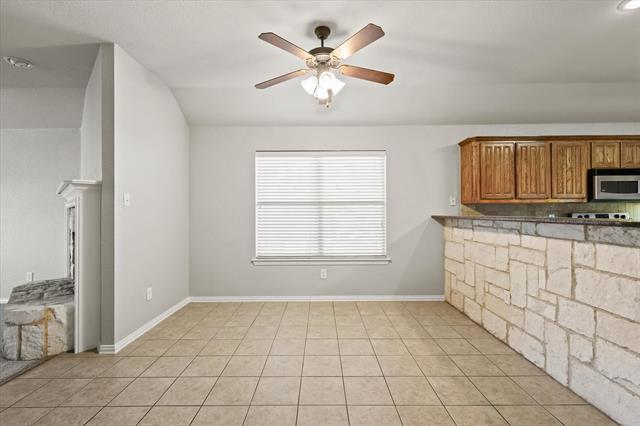 Building Photo - 317 Grace Cir