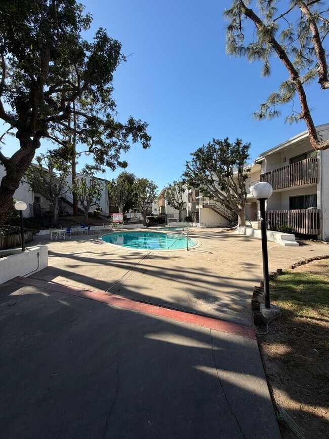 Building Photo - Beautiful Condo in Serene Montebello HOA Community – Pool, Spa & Prime Location