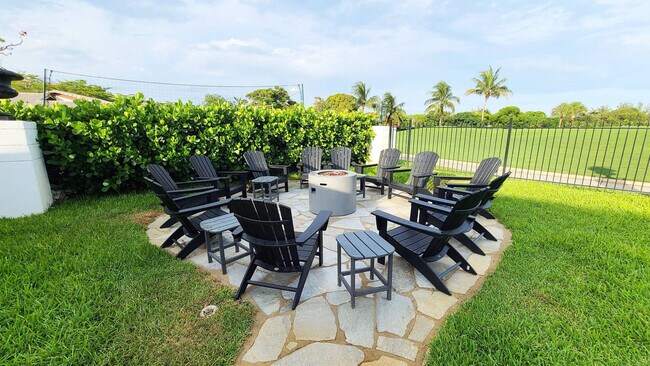 Building Photo - 4312 NE 22nd Ave