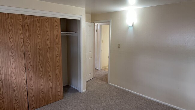 Building Photo - single family home