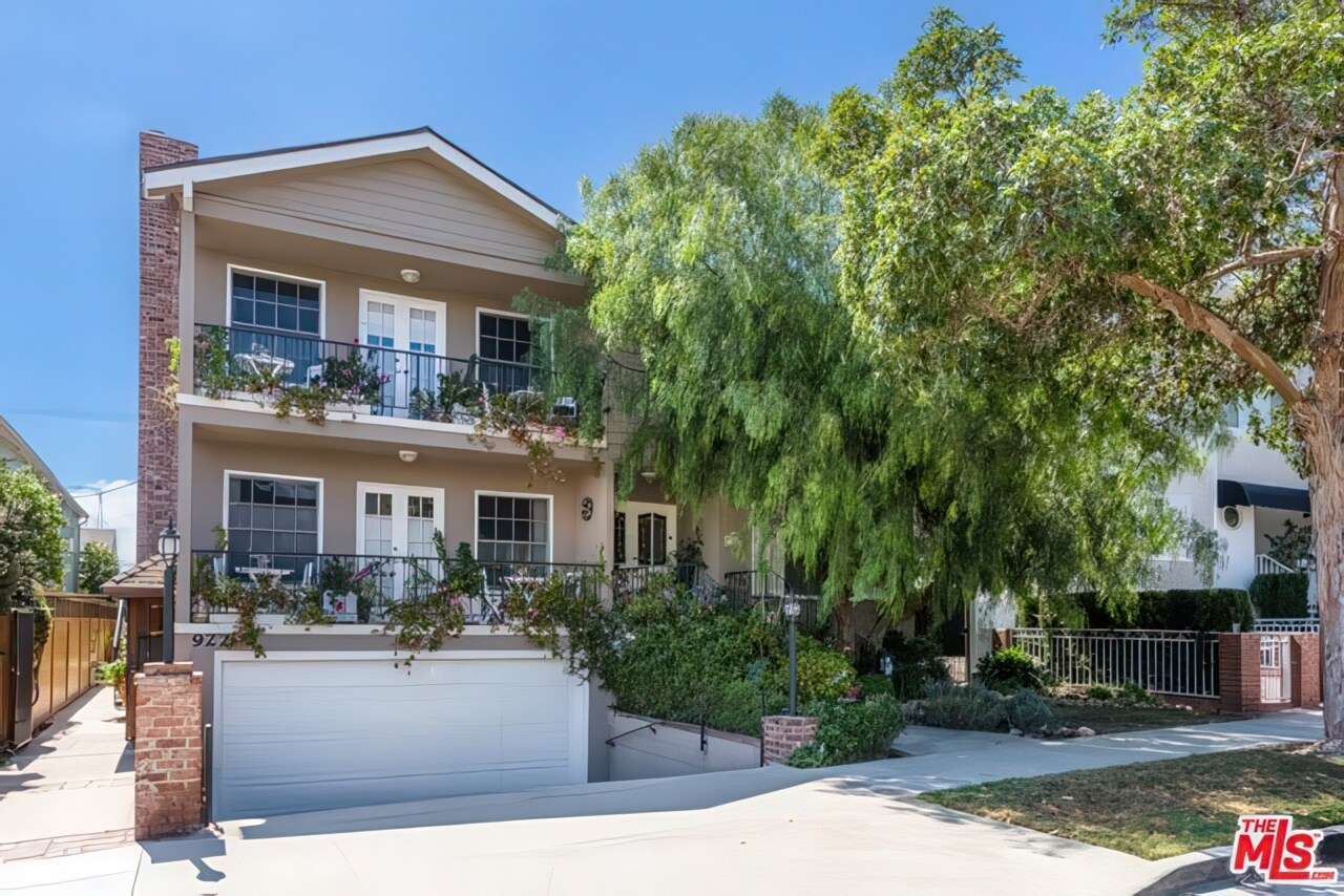 Building Photo - 922 16th St