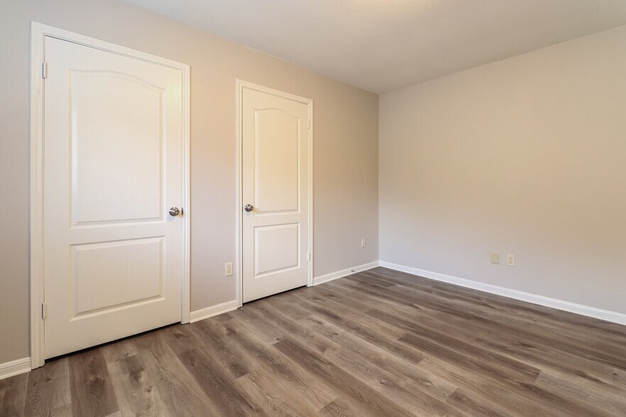 Building Photo - 3723 Eagles Nest St
