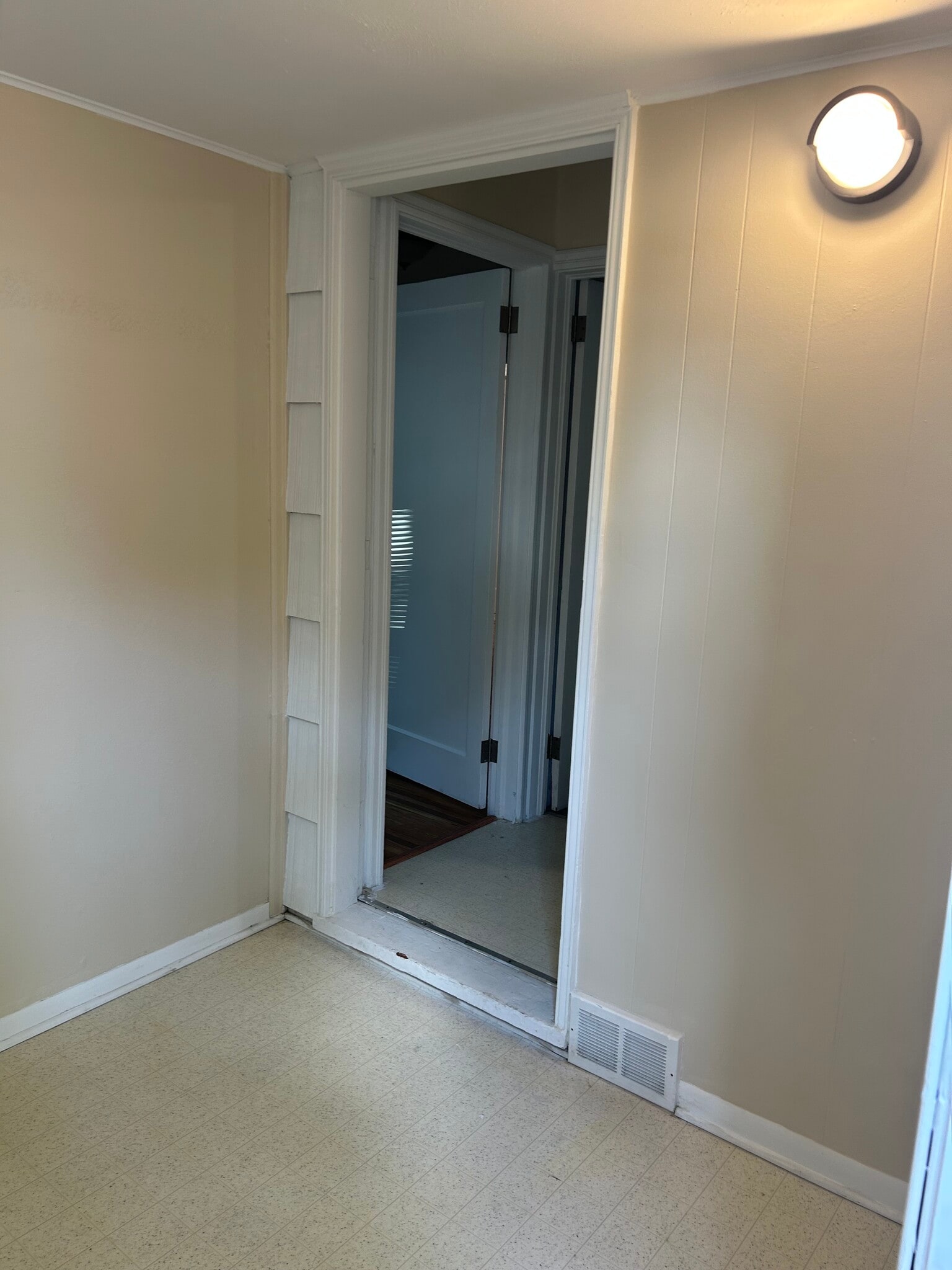 Building Photo - 540 3rd St