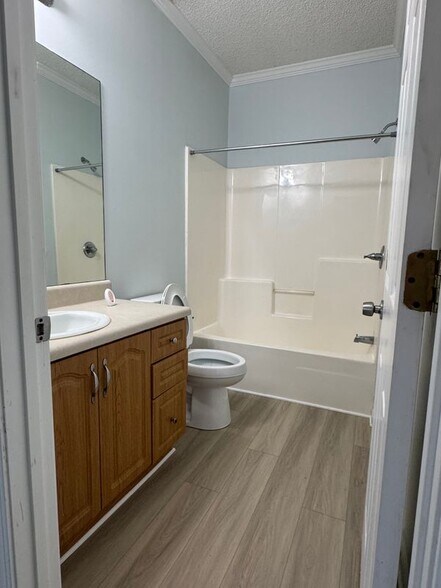 Building Photo - 1130 Grapefruit Rd SE