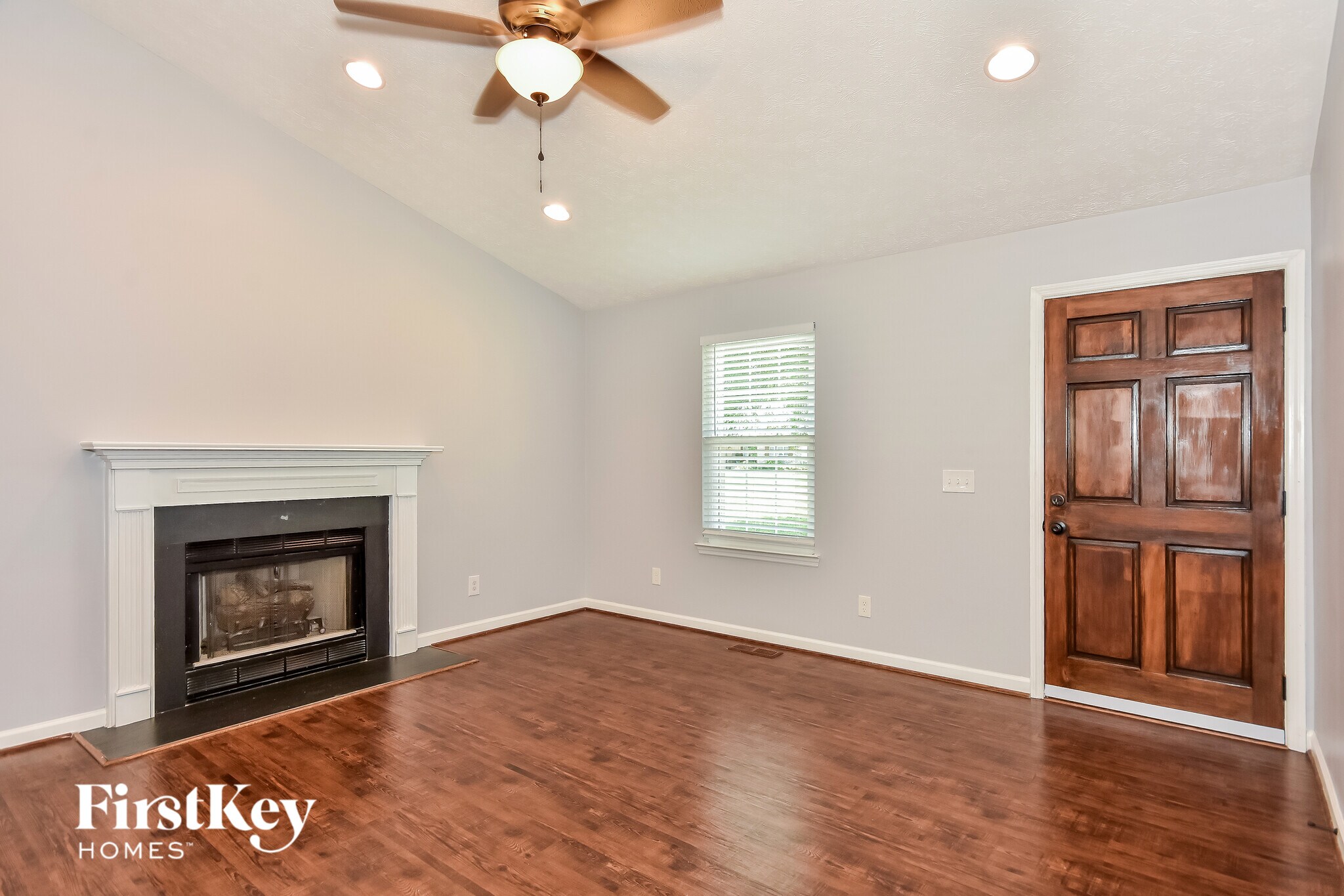 Building Photo - 418 Silver Springs Ln