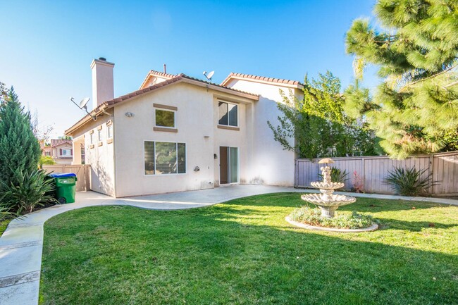 Building Photo - Beautiful 3 Bedroom Home in Rancho Carrillo!