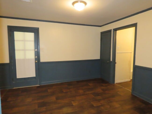 Building Photo - Charming 1 Bedroom, 1 Bath House w/Worksho...