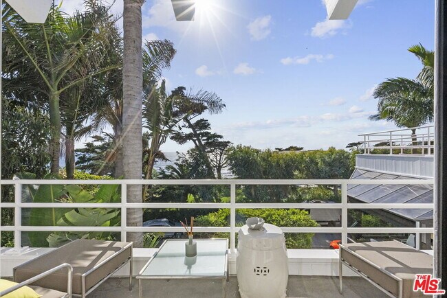 Building Photo - 31833 W Sea Level Dr