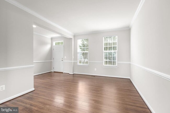 Building Photo - 407 Apricot St