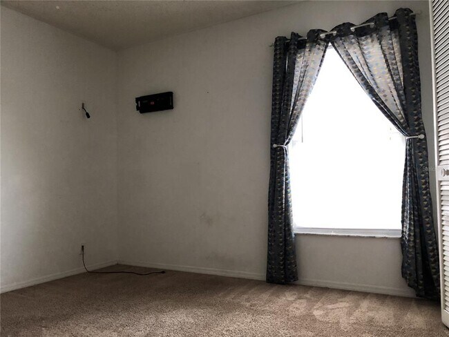 Building Photo - 2673 Chatham Cir