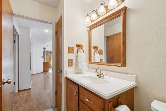 Building Photo - 21009 Fawn Ridge Dr