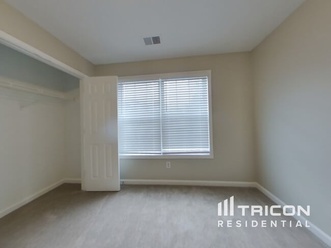 Building Photo - 4254 Sorrells Blvd
