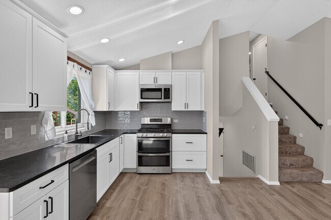 Building Photo - 16045 SW Baler Way