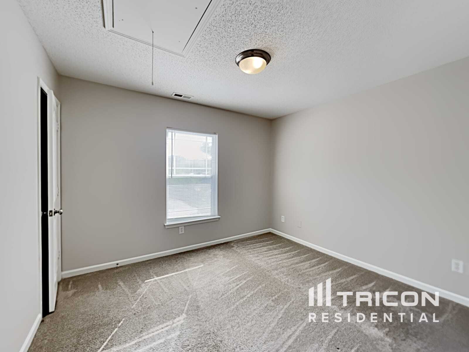 Building Photo - 345 Hunslet Cir