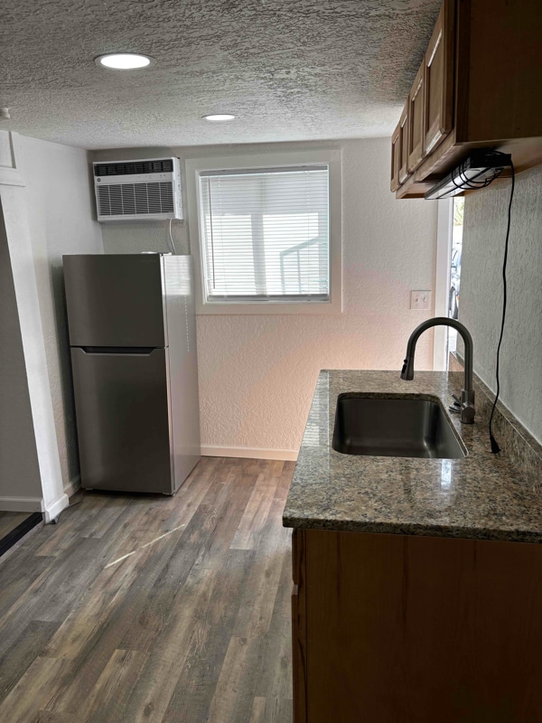 Building Photo - 1325 San Andres Ave NW