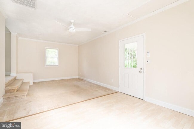 Building Photo - 60 Killdeer Ave