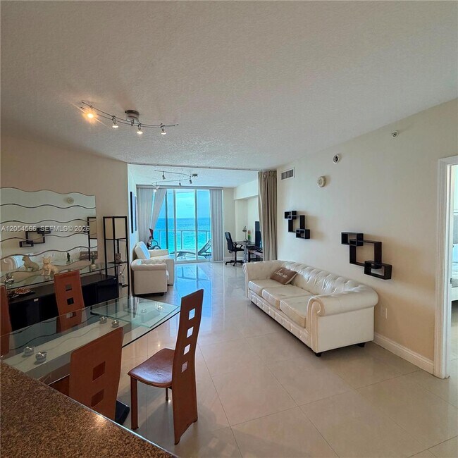 Building Photo - 16699 Collins Ave