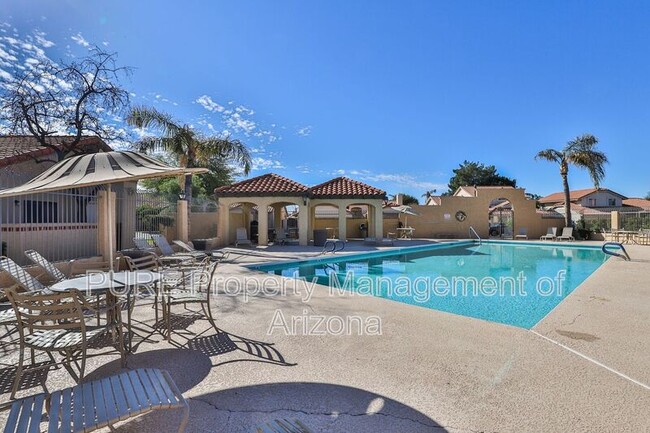 Building Photo - 5704 E Aire Libre Ave
