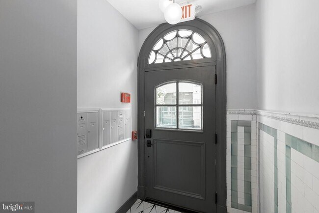 Building Photo - 1707 Rittenhouse Square