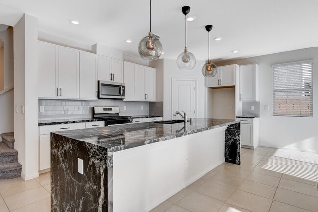 Building Photo - 8439 Vacarez Dr