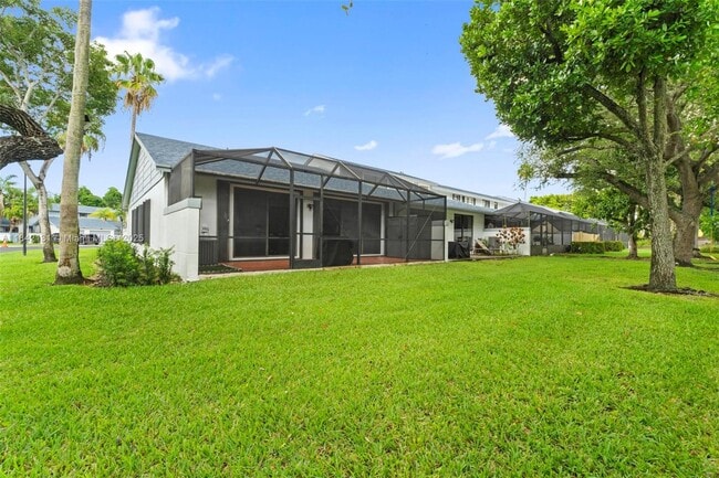 Building Photo - 10190 NW 52nd Terrace
