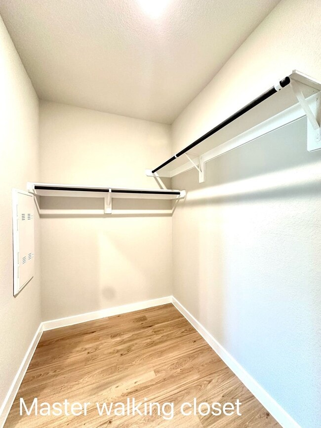 Building Photo - 21630 Wave Holw Dr