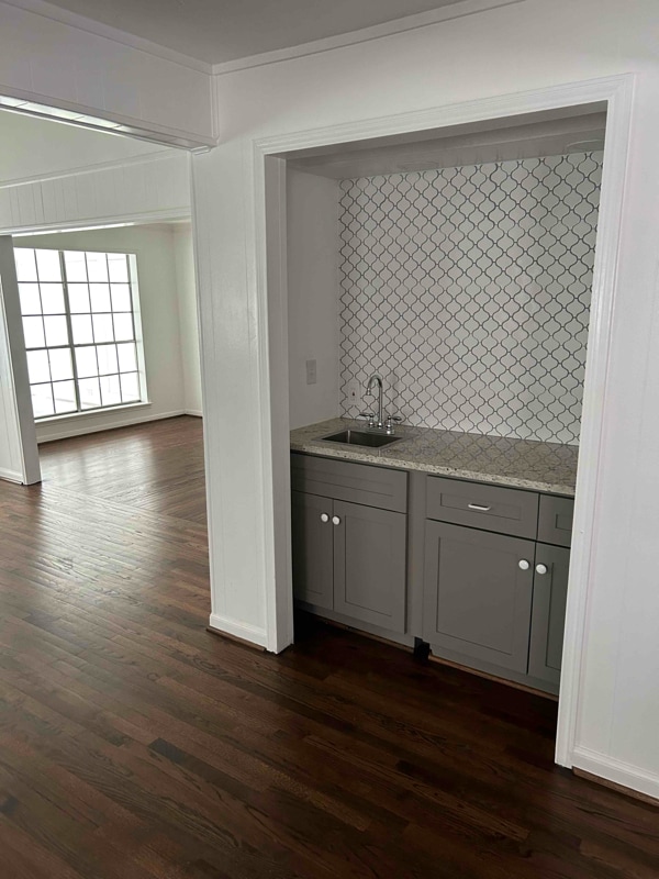 Building Photo - 500 Shirleen Dr