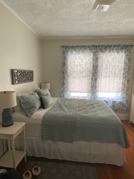 Building Photo - 37 Bellevue Ave