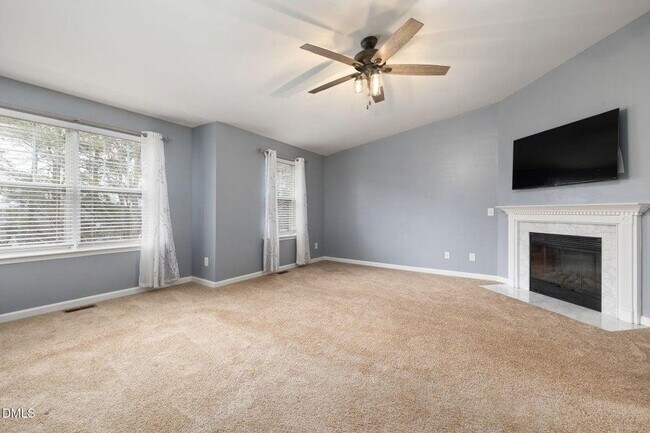 Building Photo - 401 Coalinga Lane