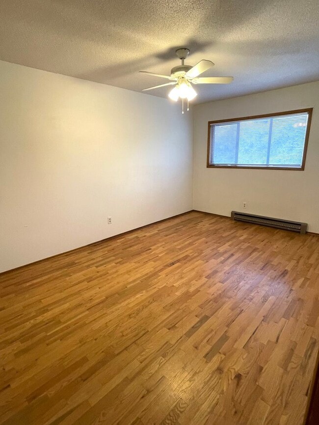 Building Photo - Peaceful 55+ Living | 2 Bed, 1 Bath Apartm...