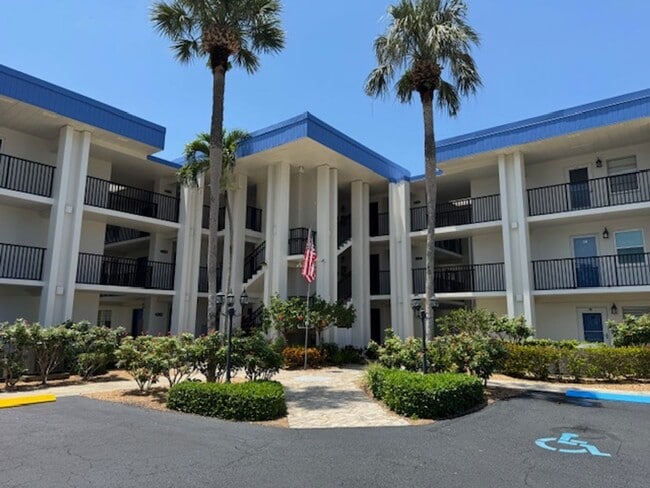 Primary Photo - Furnished 2/2 Seasonal in Seven Lakes