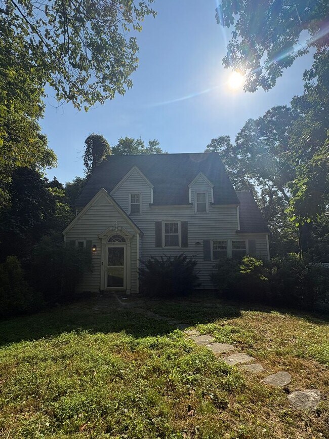 Building Photo - 783 Sanders Rd