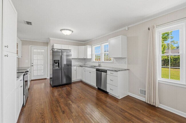 Building Photo - 311 Gardners Mill Ct