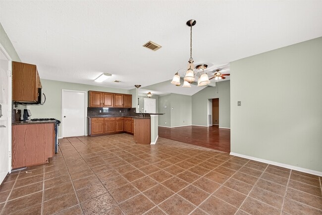 Building Photo - 5120 Williams School Rd