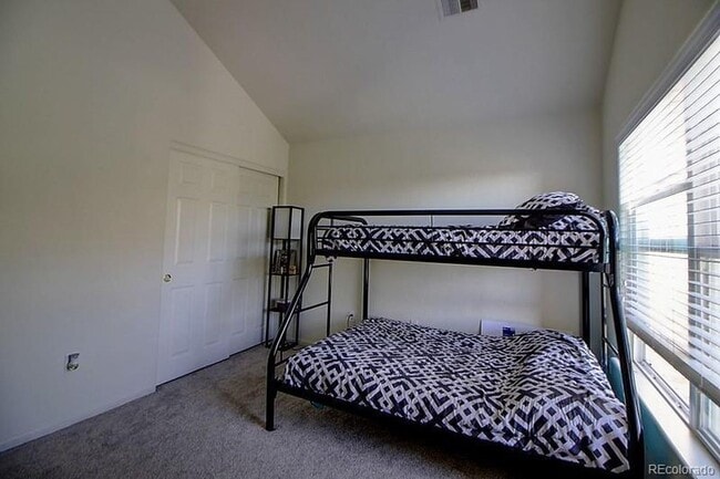 Building Photo - 3350 Boulder Cir