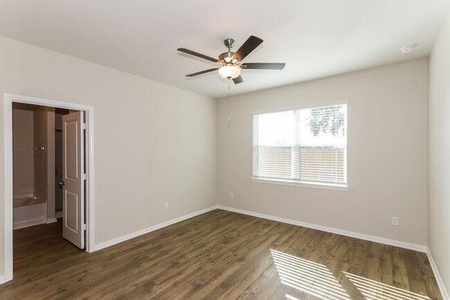 Building Photo - 7626 Tipton Meadow Way