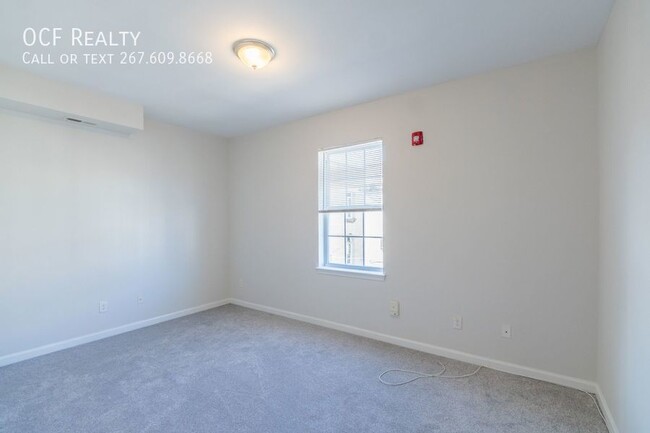 Building Photo - Three Bedroom Close to Temple University